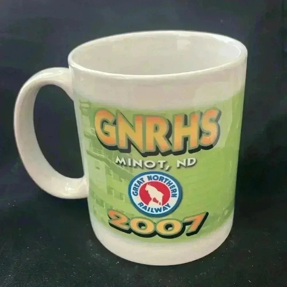 Great Northern Railway Historical Society Coffee Cup Vintage 2007. Minot ND.